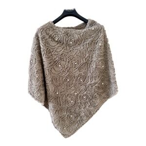 Odiva gray pearl Poncho with floral design- Free Size